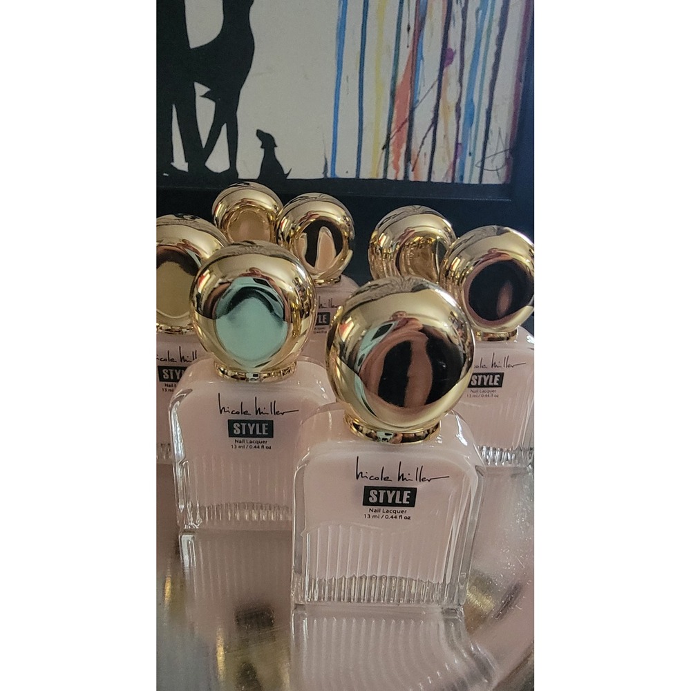 Nicole Miller Style Lacquer nail polish Pale Pink 13ml 0.44 fl oz New
5.00 each - Picture 2 of 2